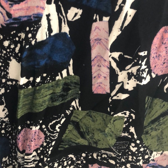 Mock Turtleneck blouse with Mod Pattern Size 10 - Picture 2 of 4